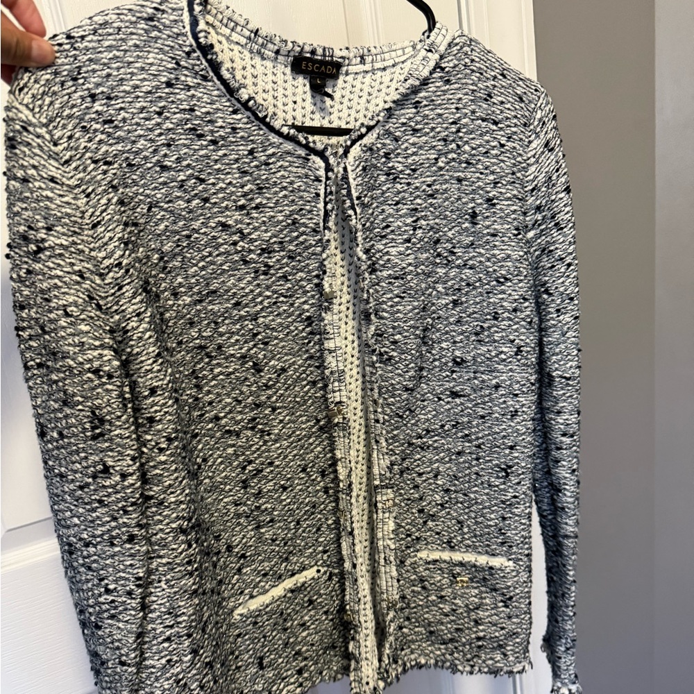 Escada size L jacket in very good condition